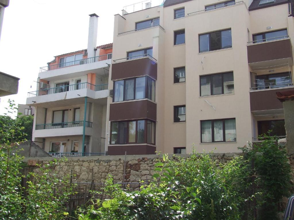 Asparuhov Guest Rooms And Apartments Varna Ruang foto