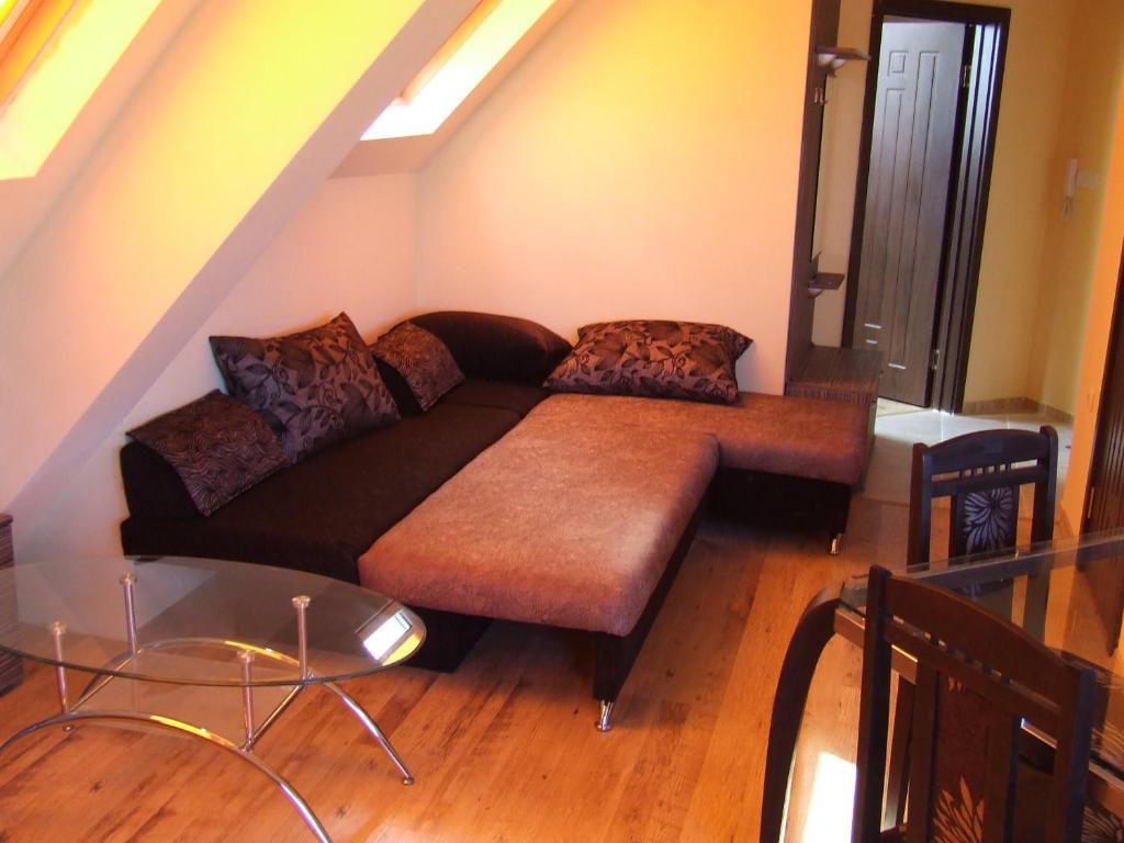 Asparuhov Guest Rooms And Apartments Varna Ruang foto