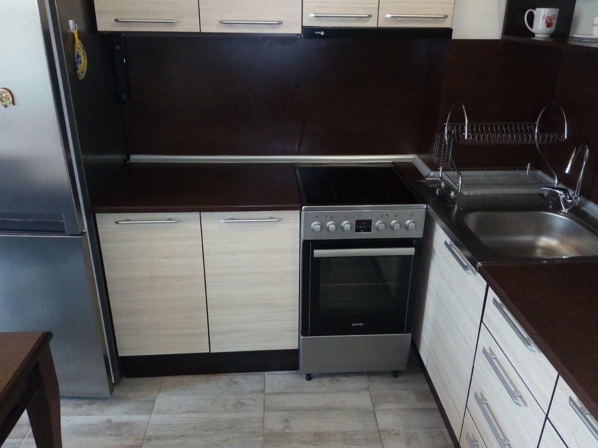 Asparuhov Guest Rooms And Apartments Varna Ruang foto