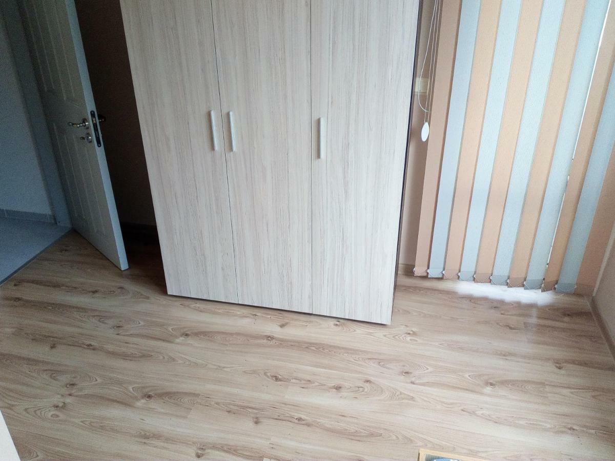 Asparuhov Guest Rooms And Apartments Varna Bagian luar foto